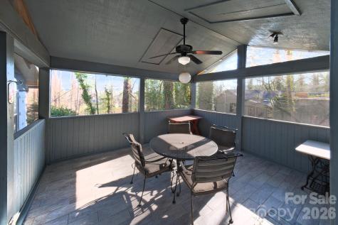 71 Norfolk Lane Laurel Park NC 28739
