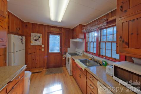 71 Norfolk Lane Laurel Park NC 28739