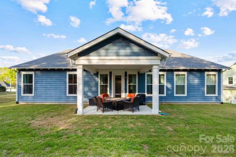 209 Country Lake Drive Mooresville NC 28115