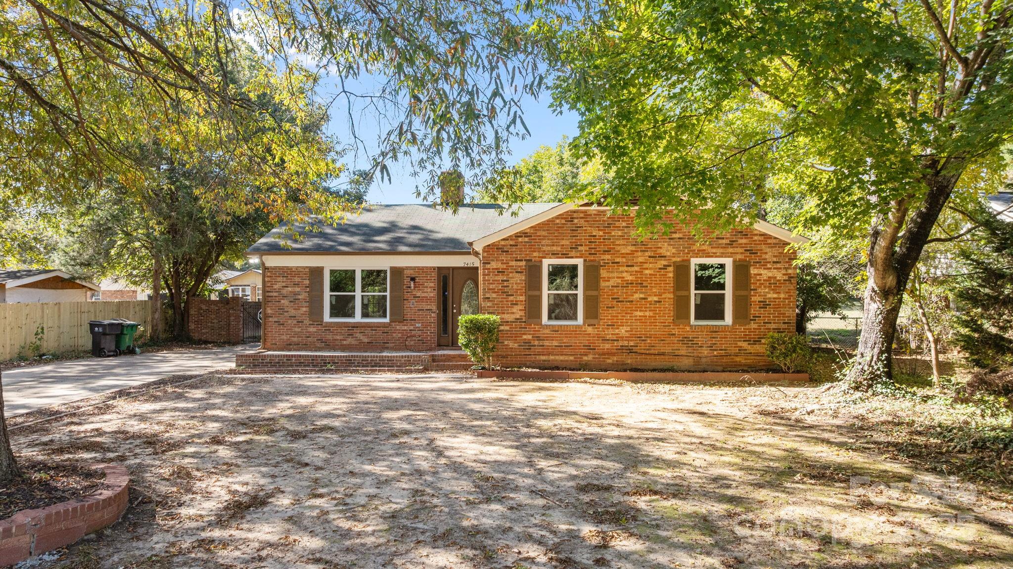 7415 Farm Gate Drive Charlotte NC 28215