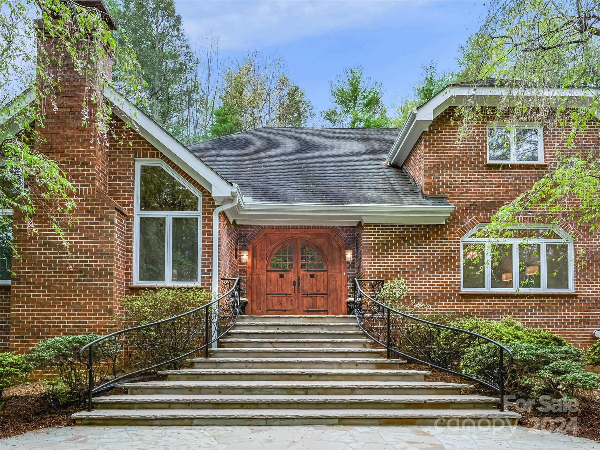 8 Hemlock Road Asheville NC 28803