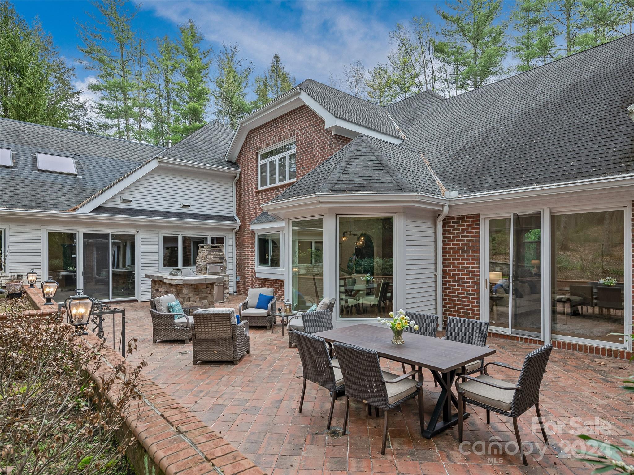 8 Hemlock Road Asheville NC 28803