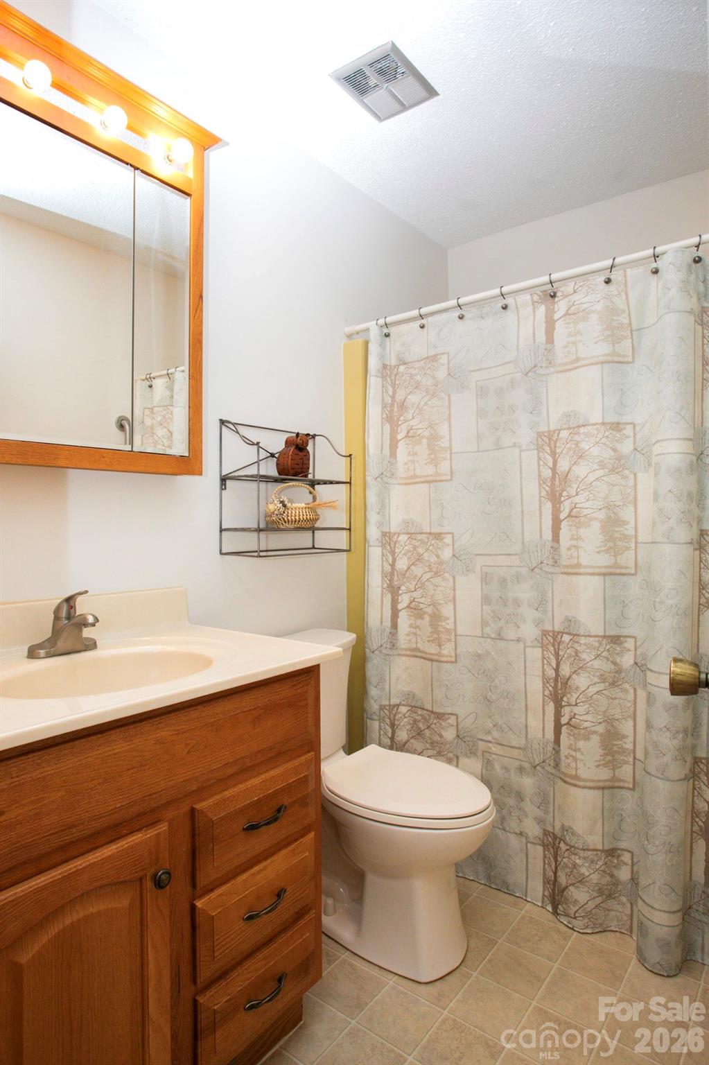 104 Richards Drive Hendersonville NC 28792