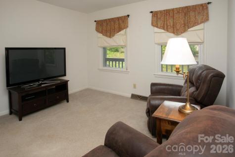 104 Richards Drive Hendersonville NC 28792