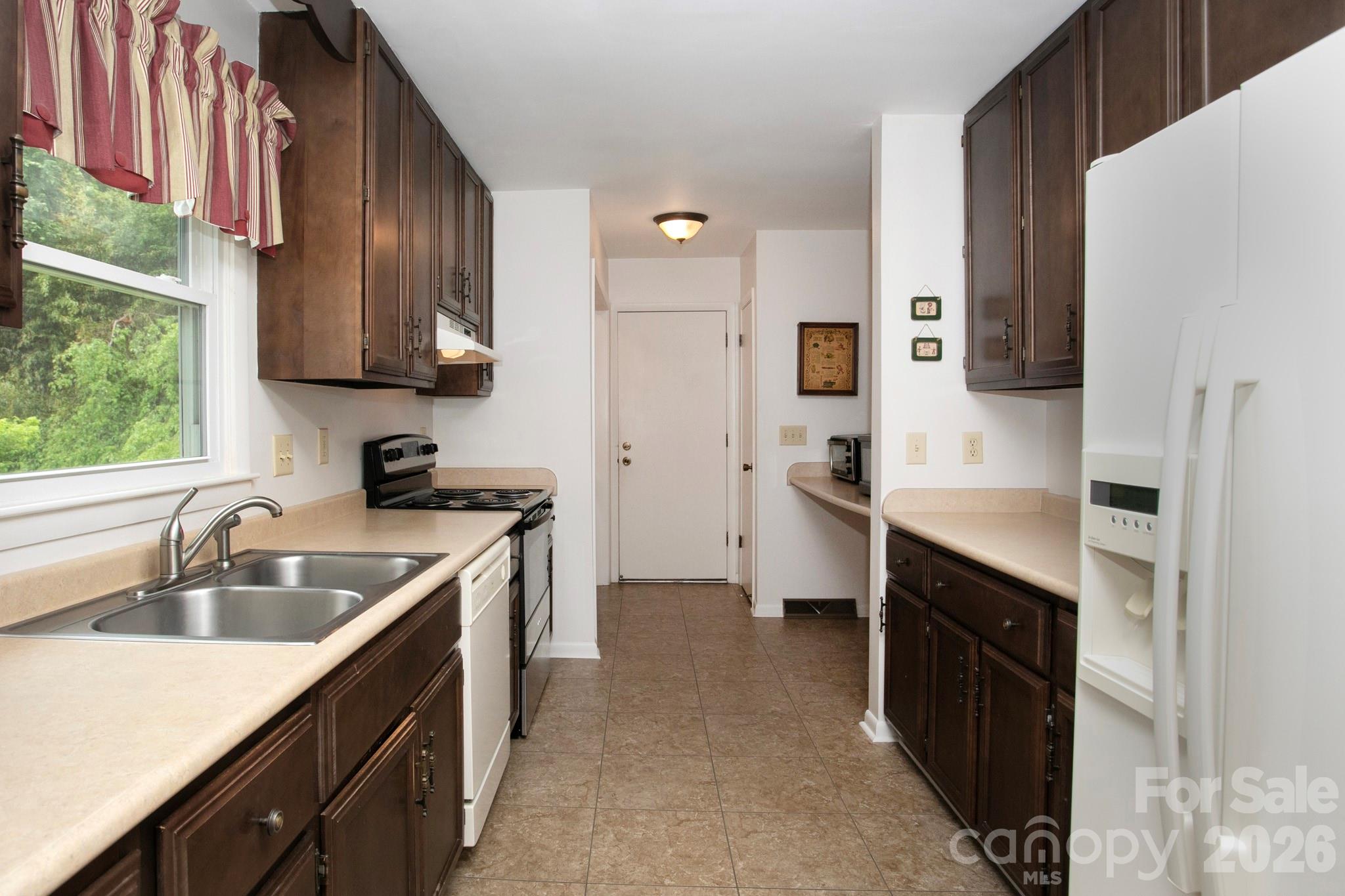 104 Richards Drive Hendersonville NC 28792