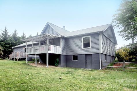 104 Richards Drive Hendersonville NC 28792