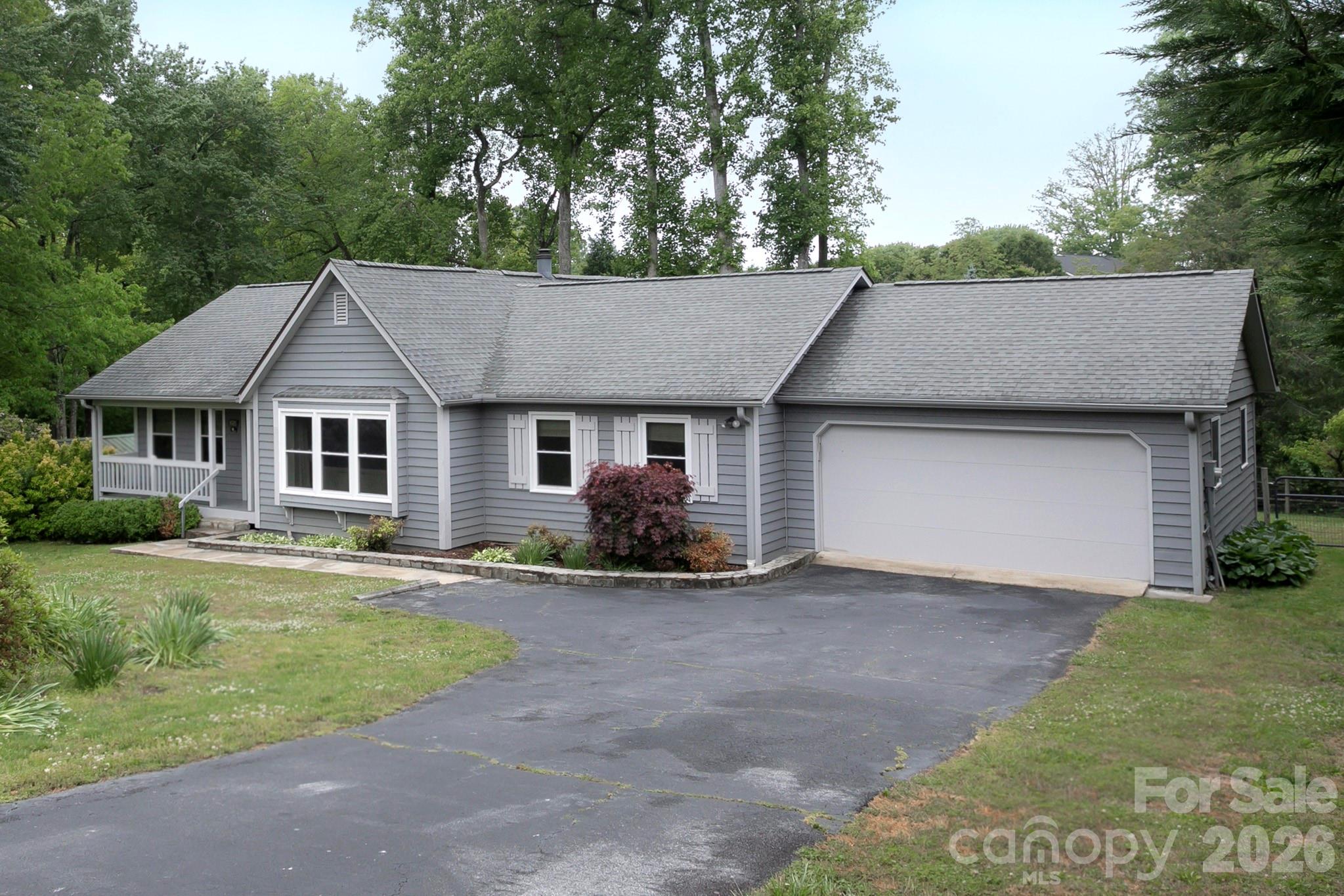 104 Richards Drive Hendersonville NC 28792