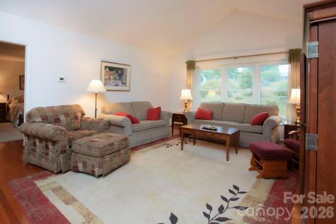 104 Richards Drive Hendersonville NC 28792