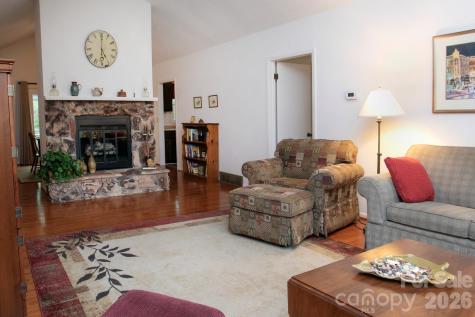 104 Richards Drive Hendersonville NC 28792