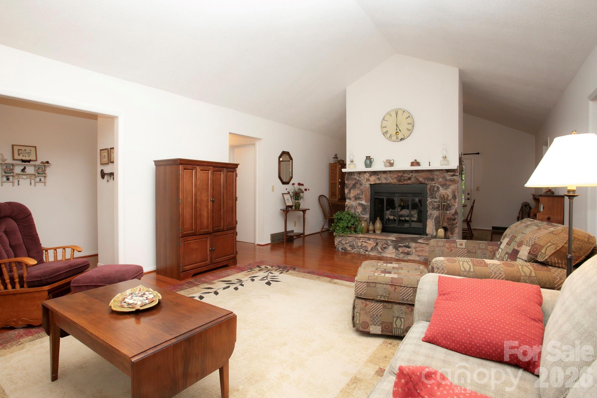104 Richards Drive Hendersonville NC 28792