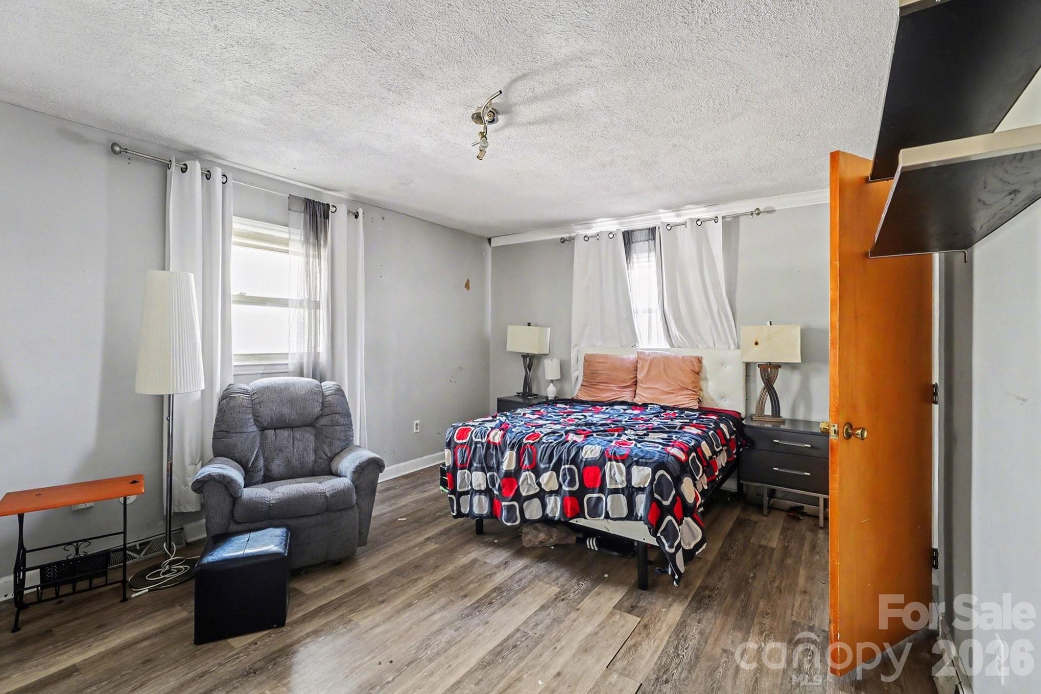 213 Lakeview Drive Harrisburg NC 28075