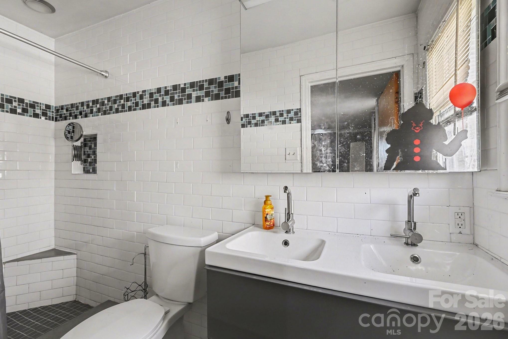 213 Lakeview Drive Harrisburg NC 28075