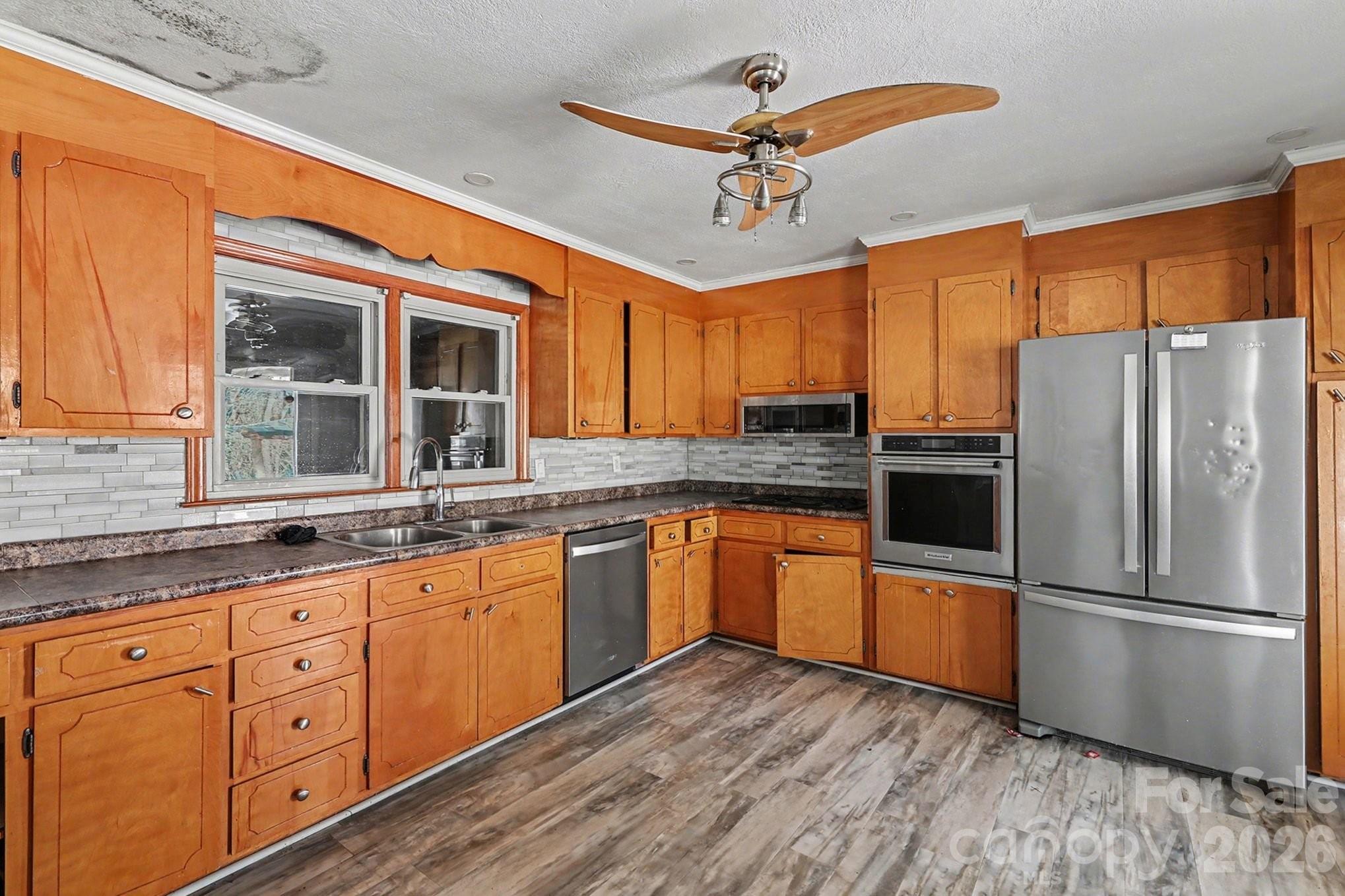 213 Lakeview Drive Harrisburg NC 28075