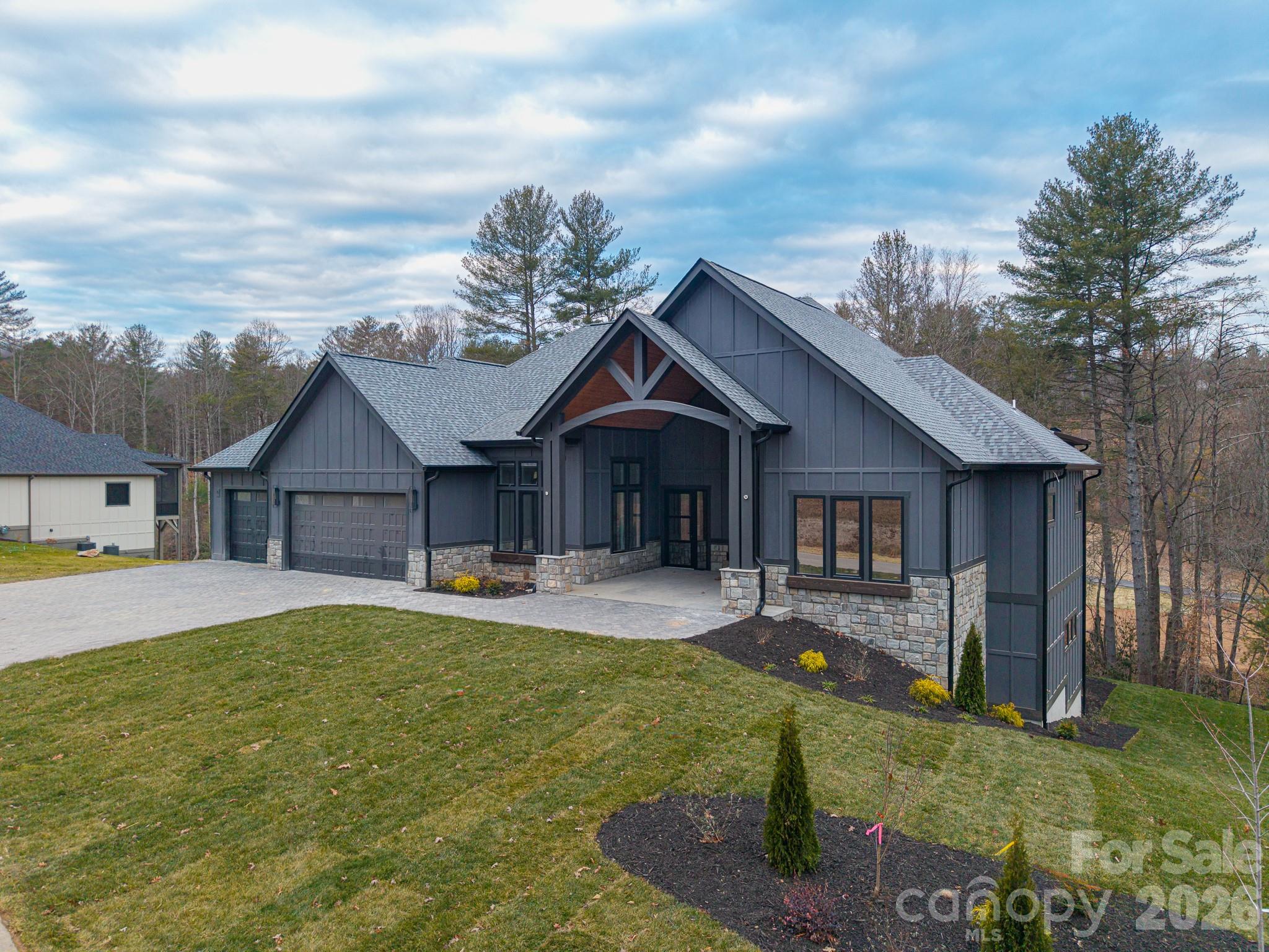 132 Sunridge Avenue Horse Shoe NC 28742