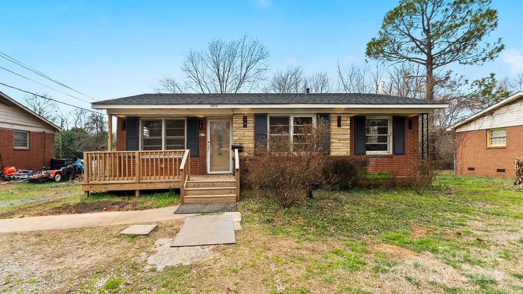 4914 Ridgeley Drive Charlotte NC 28208
