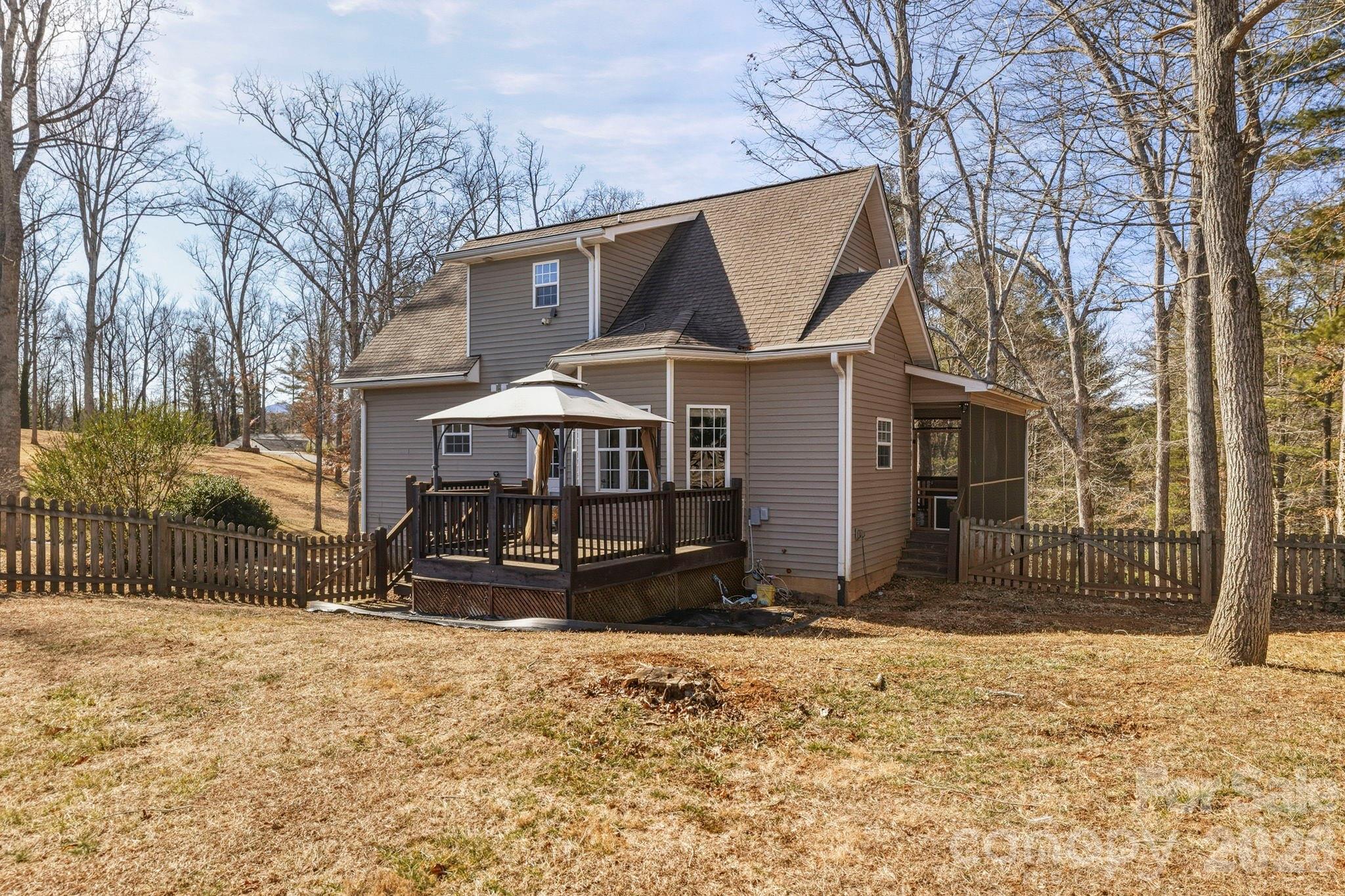 4 Carter Hill Drive Leicester NC 28748