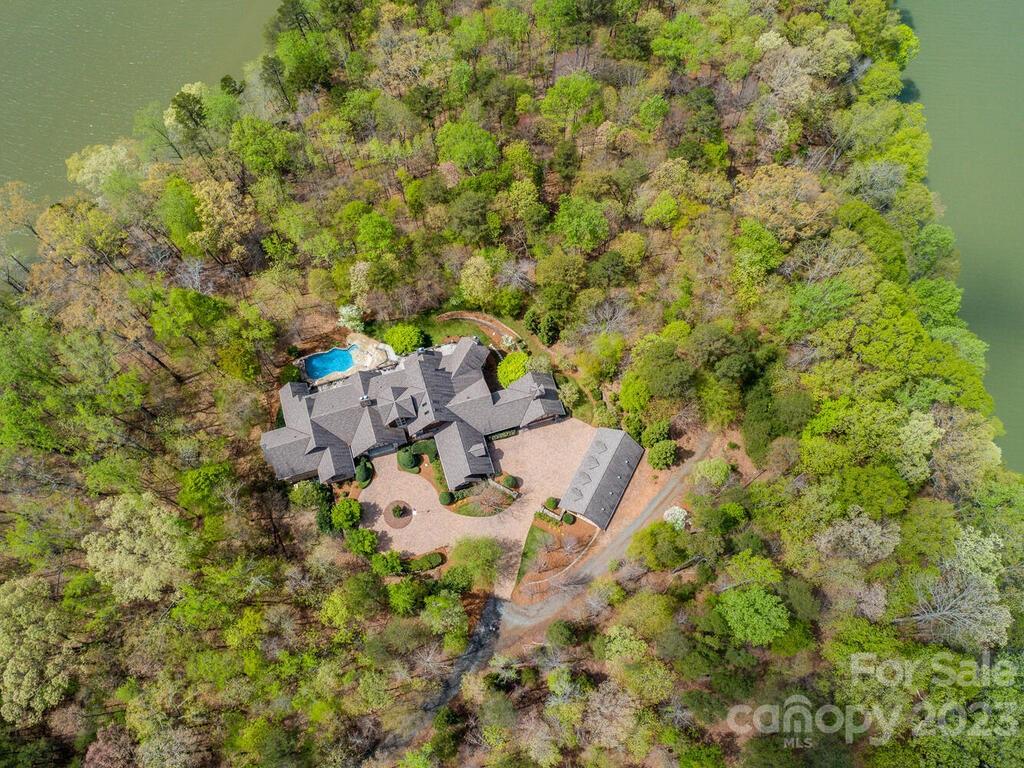 9235 Sweetleaf Place Charlotte NC 28278