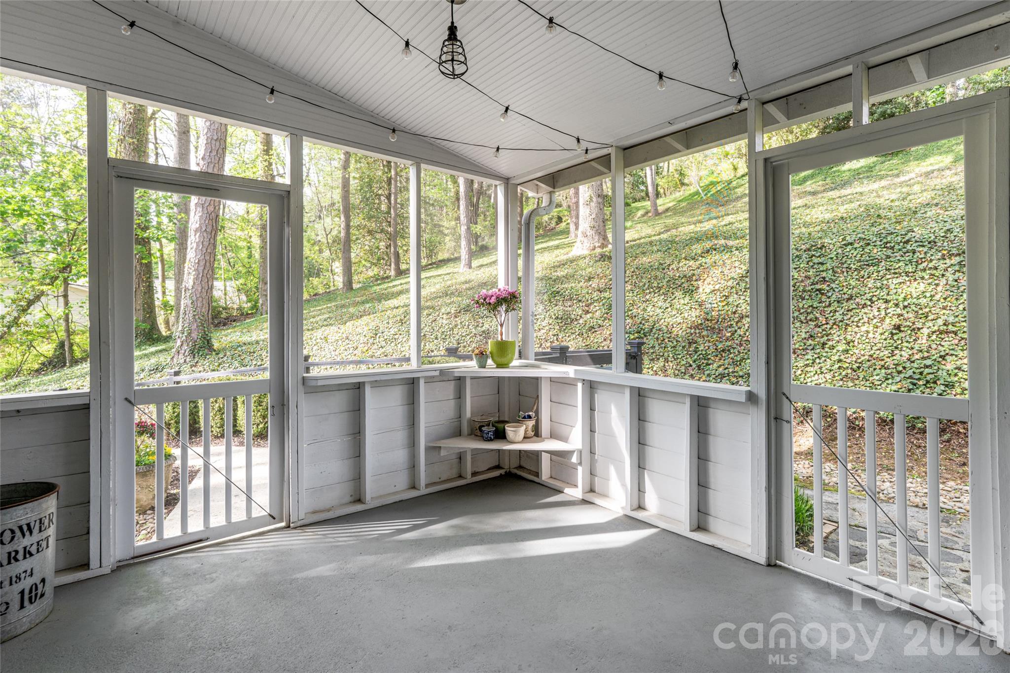114 Cambridge Road Asheville NC 28804