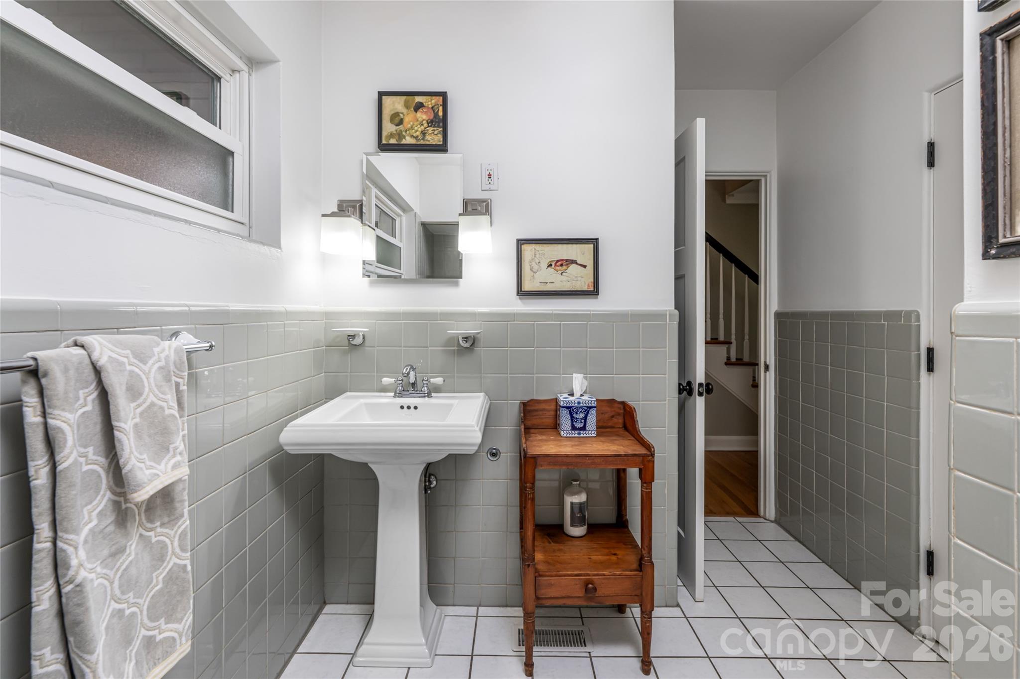114 Cambridge Road Asheville NC 28804