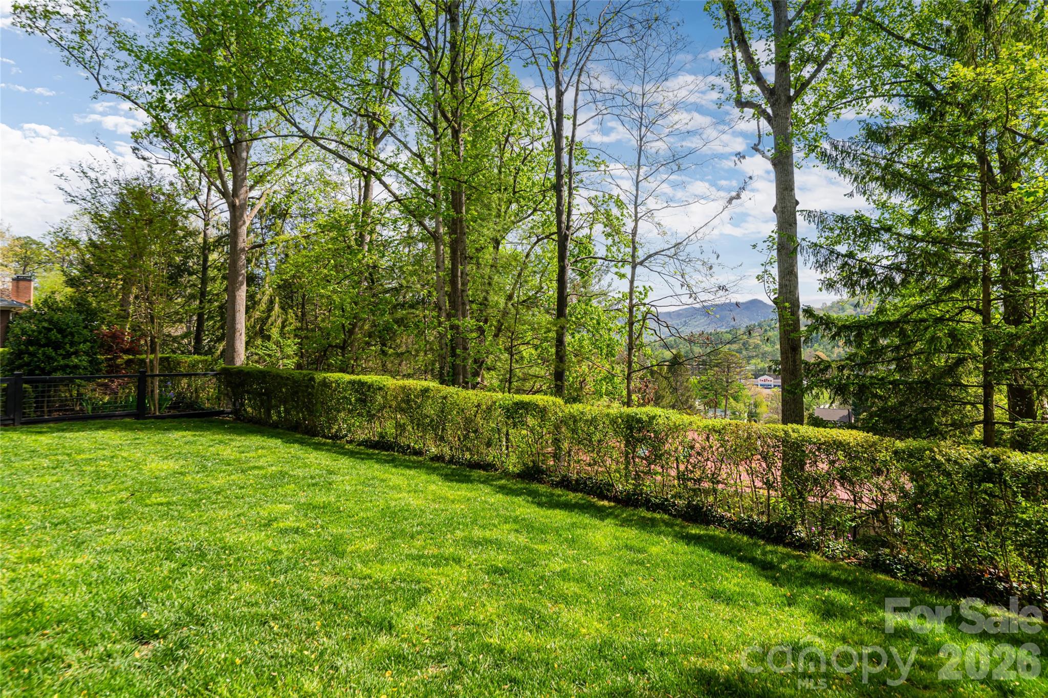 114 Cambridge Road Asheville NC 28804