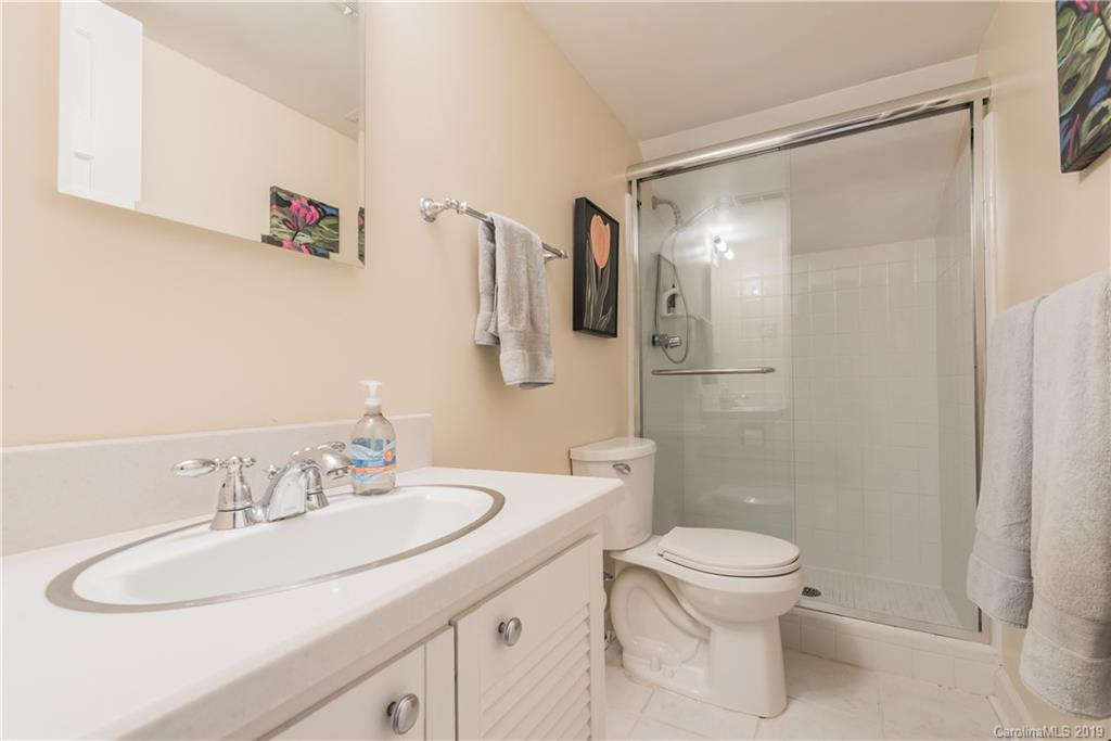 5740 Maylin Lane Charlotte NC 28210