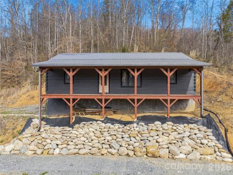 182 Whittemore Branch Road Barnardsville NC 28709