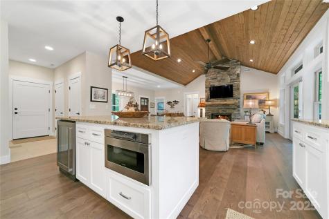 321 Middle Connestee Trail Brevard NC 28712