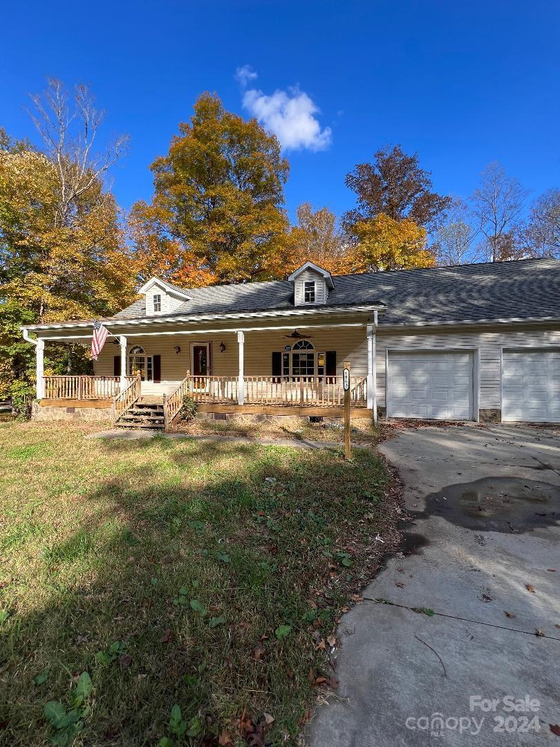 1963 Old Mountain Road Lexington NC 27292