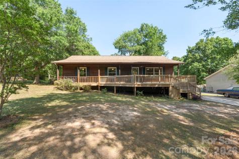 2008 Rock Springs Circle Denver NC 28037