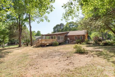 2008 Rock Springs Circle Denver NC 28037