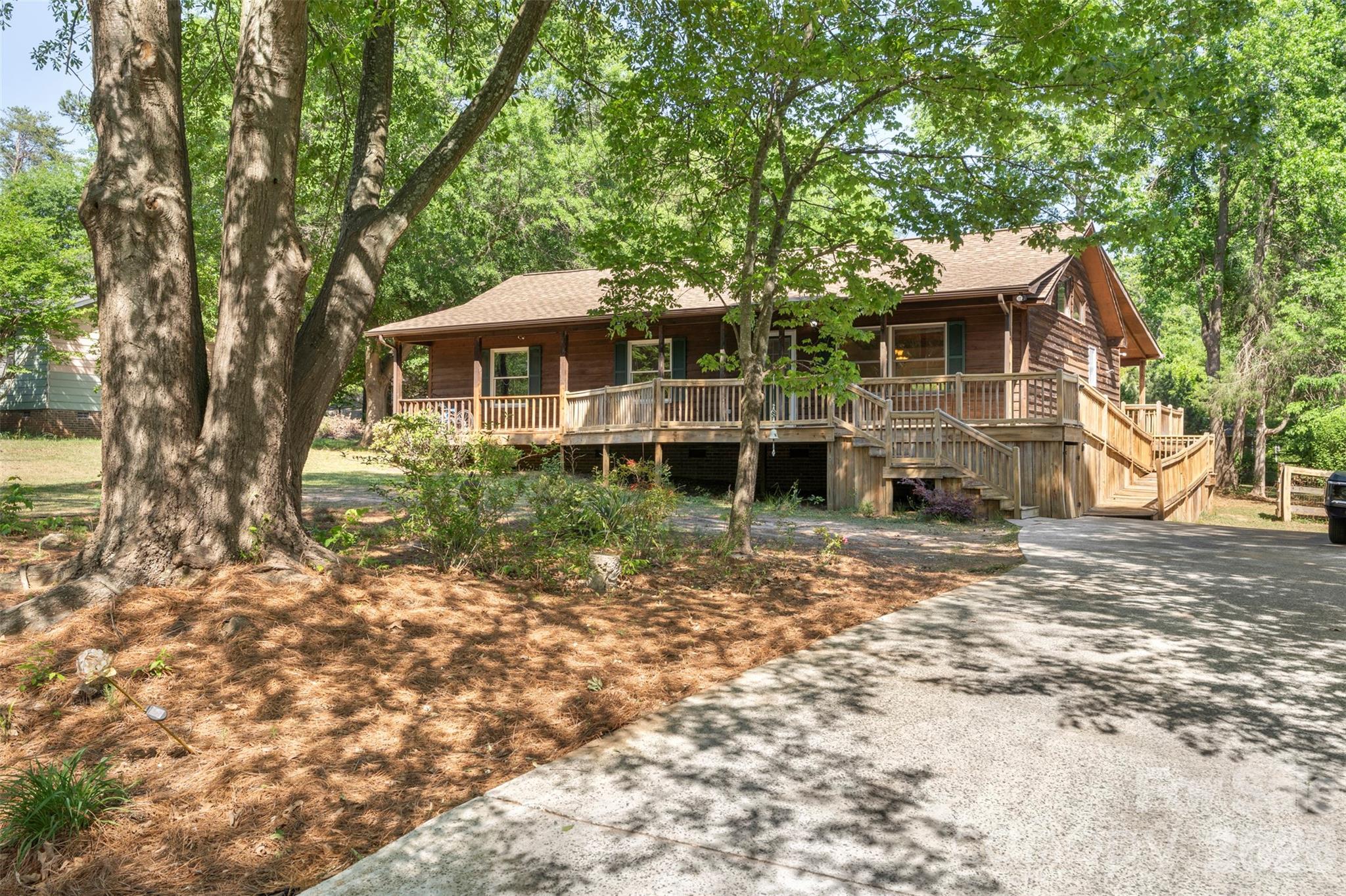2008 Rock Springs Circle Denver NC 28037