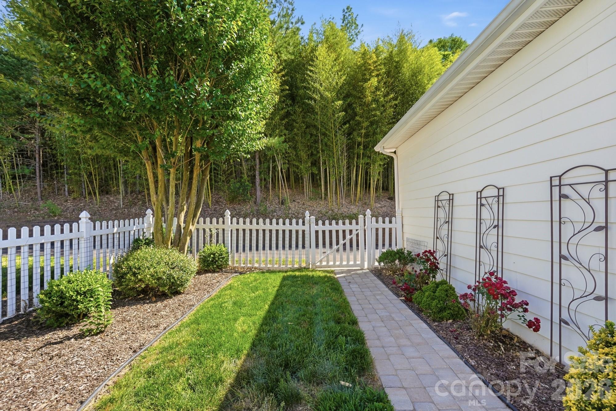 13344 Old Compton Court Pineville NC 28134