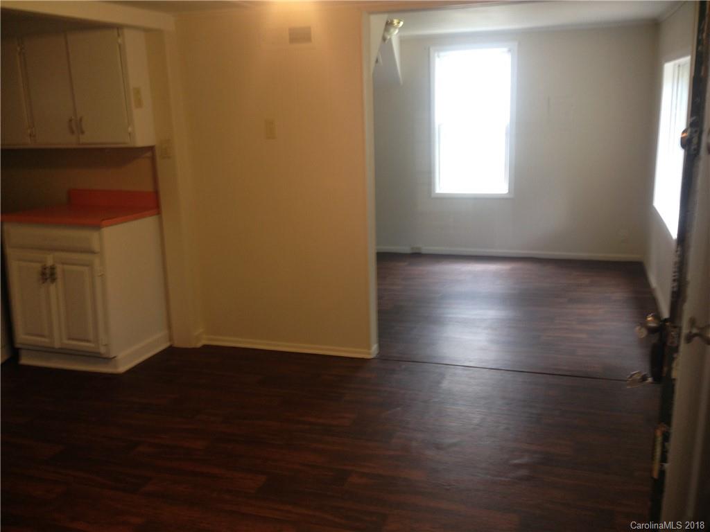 12 Evergreen Avenue Asheville NC 28806