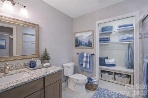 50 Beekeeper Trail Swannanoa NC 28778