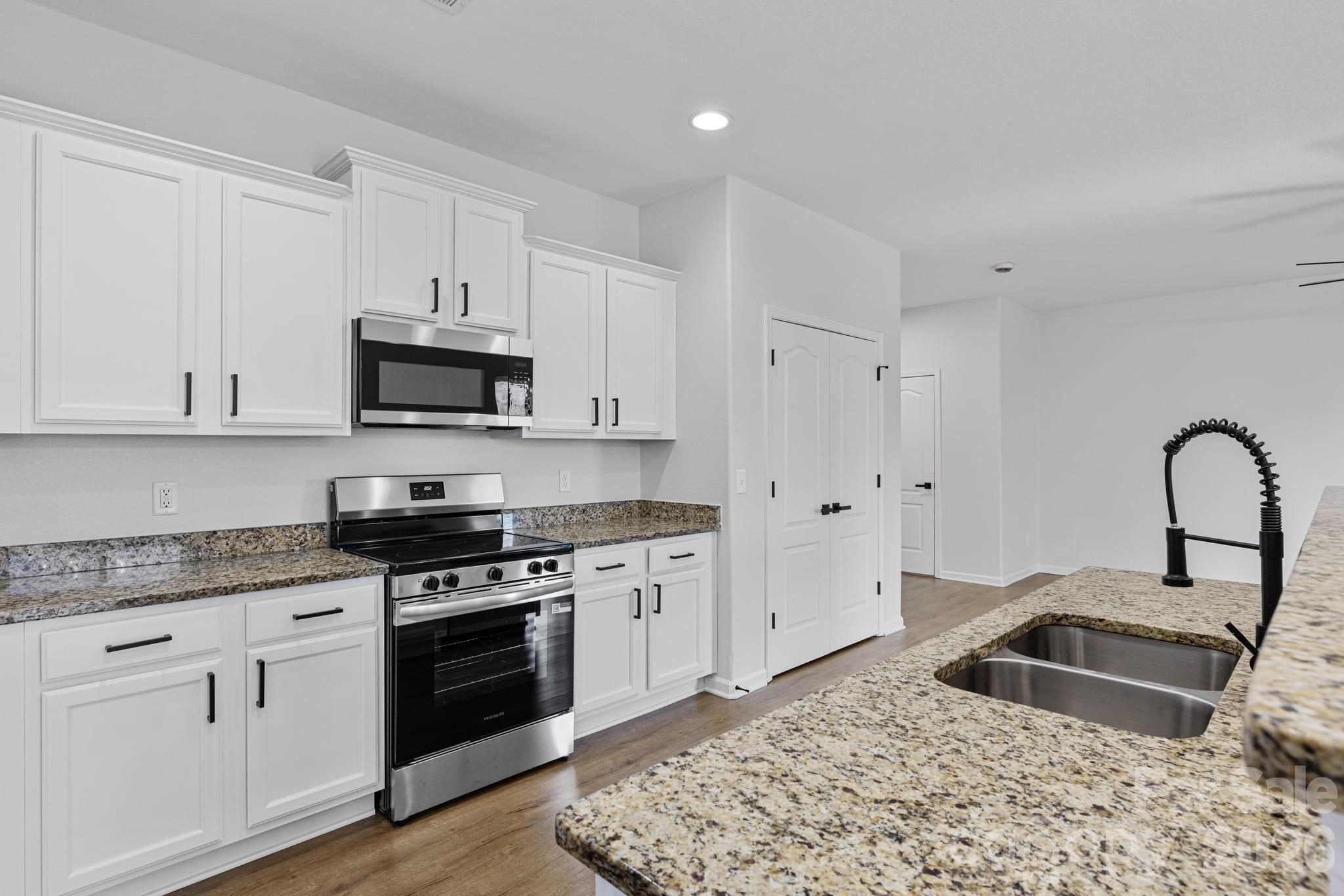 8203 Paw Valley Lane Charlotte NC 28214