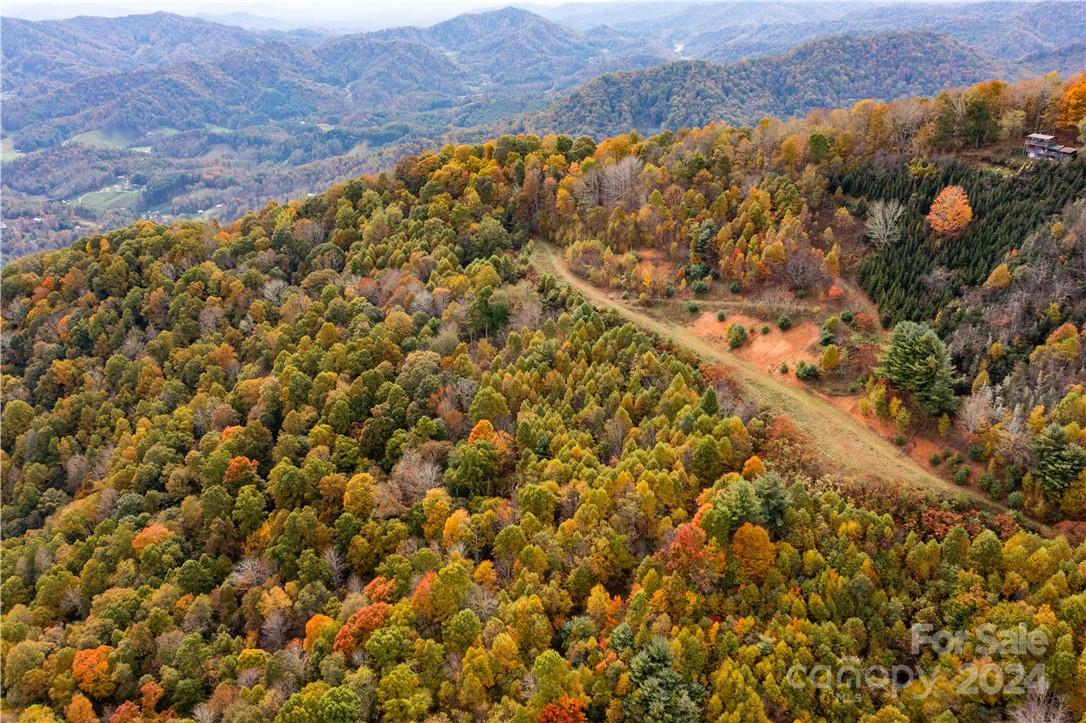 1375 Swing Road Burnsville NC 28714