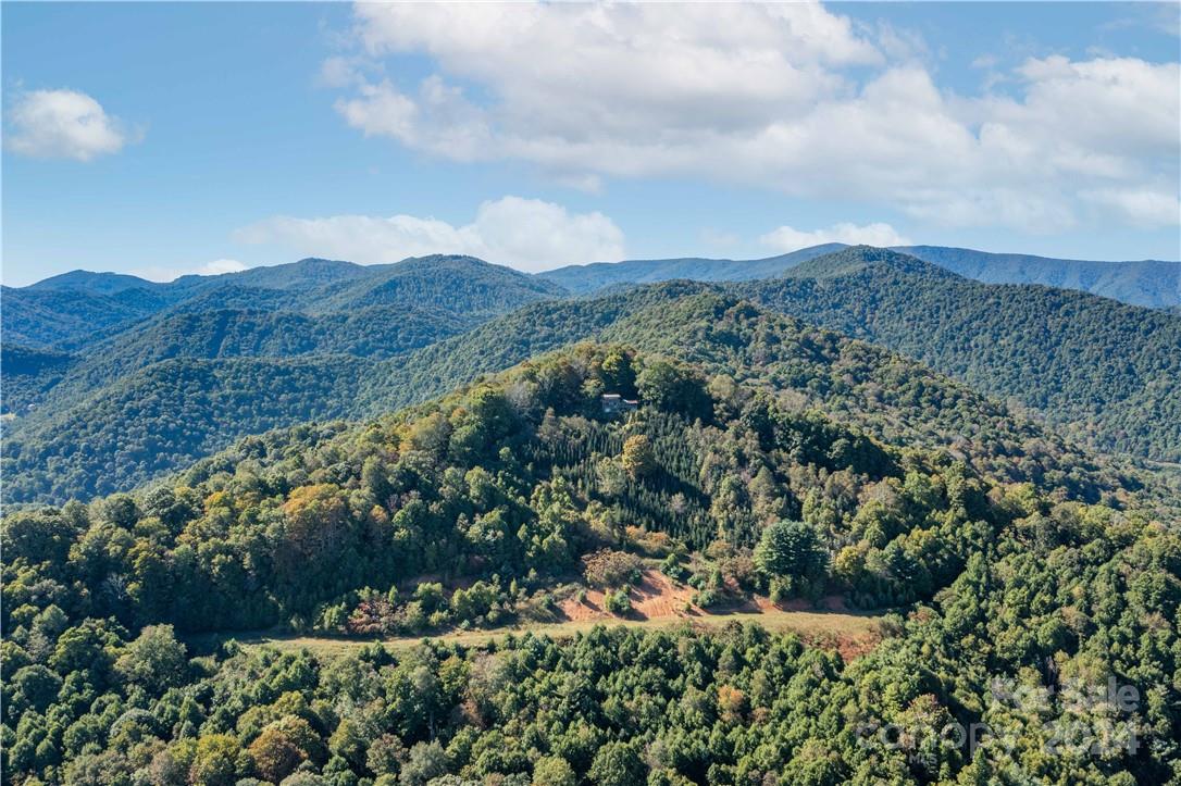 1375 Swing Road Burnsville NC 28714