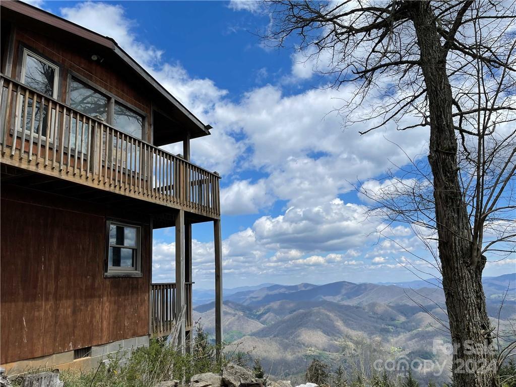 1375 Swing Road Burnsville NC 28714