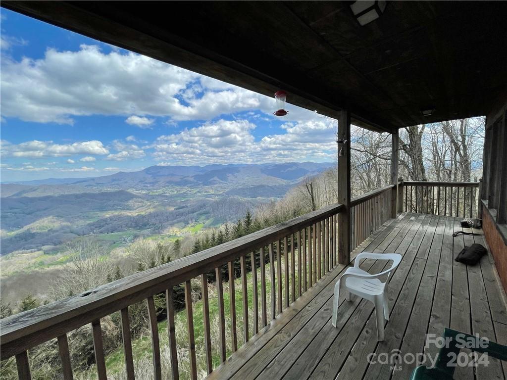 1375 Swing Road Burnsville NC 28714