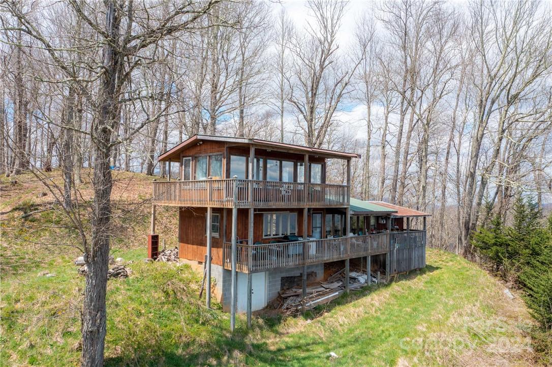 1375 Swing Road Burnsville NC 28714