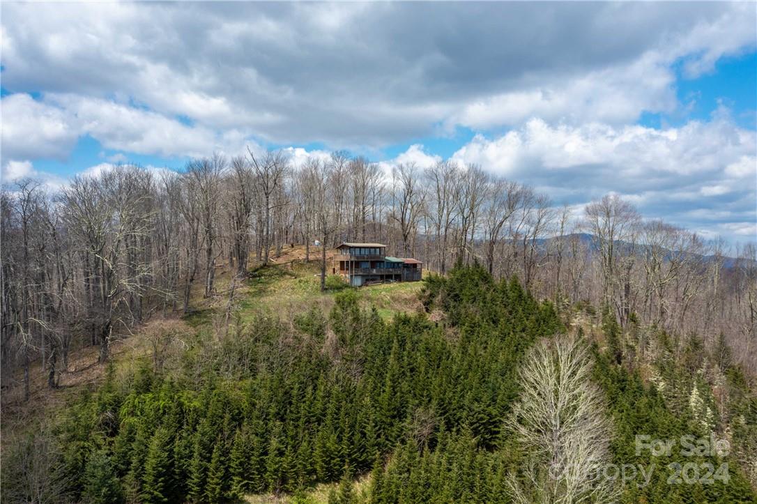 1375 Swing Road Burnsville NC 28714