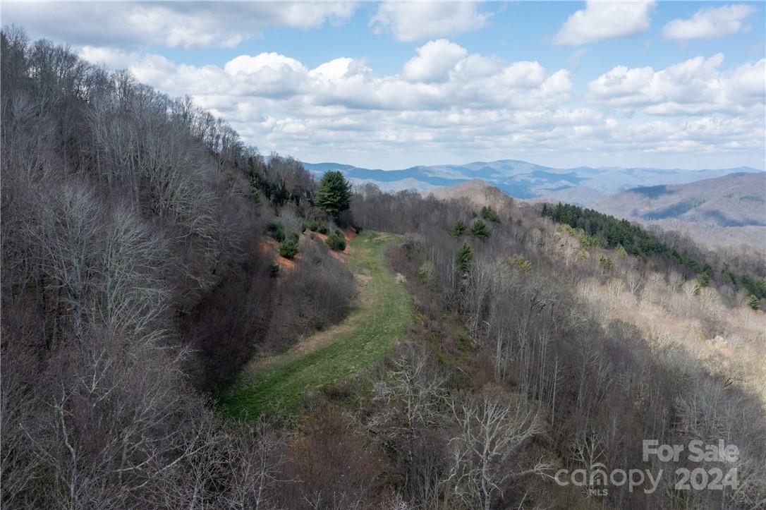 1375 Swing Road Burnsville NC 28714