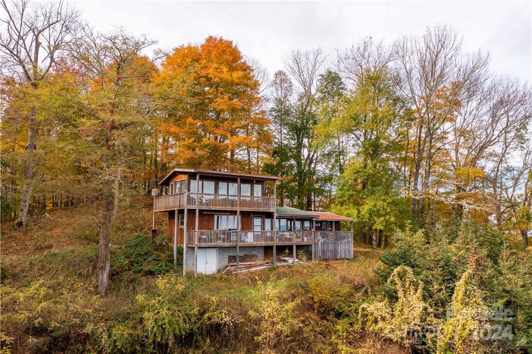 1375 Swing Road Burnsville NC 28714