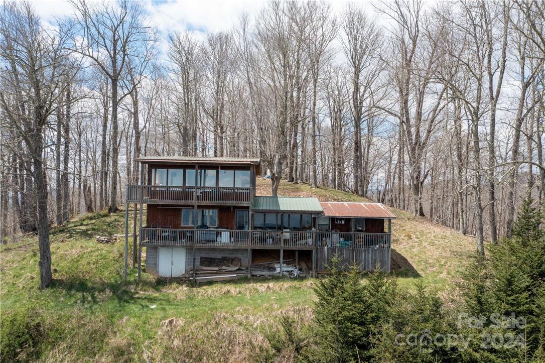 1375 Swing Road Burnsville NC 28714