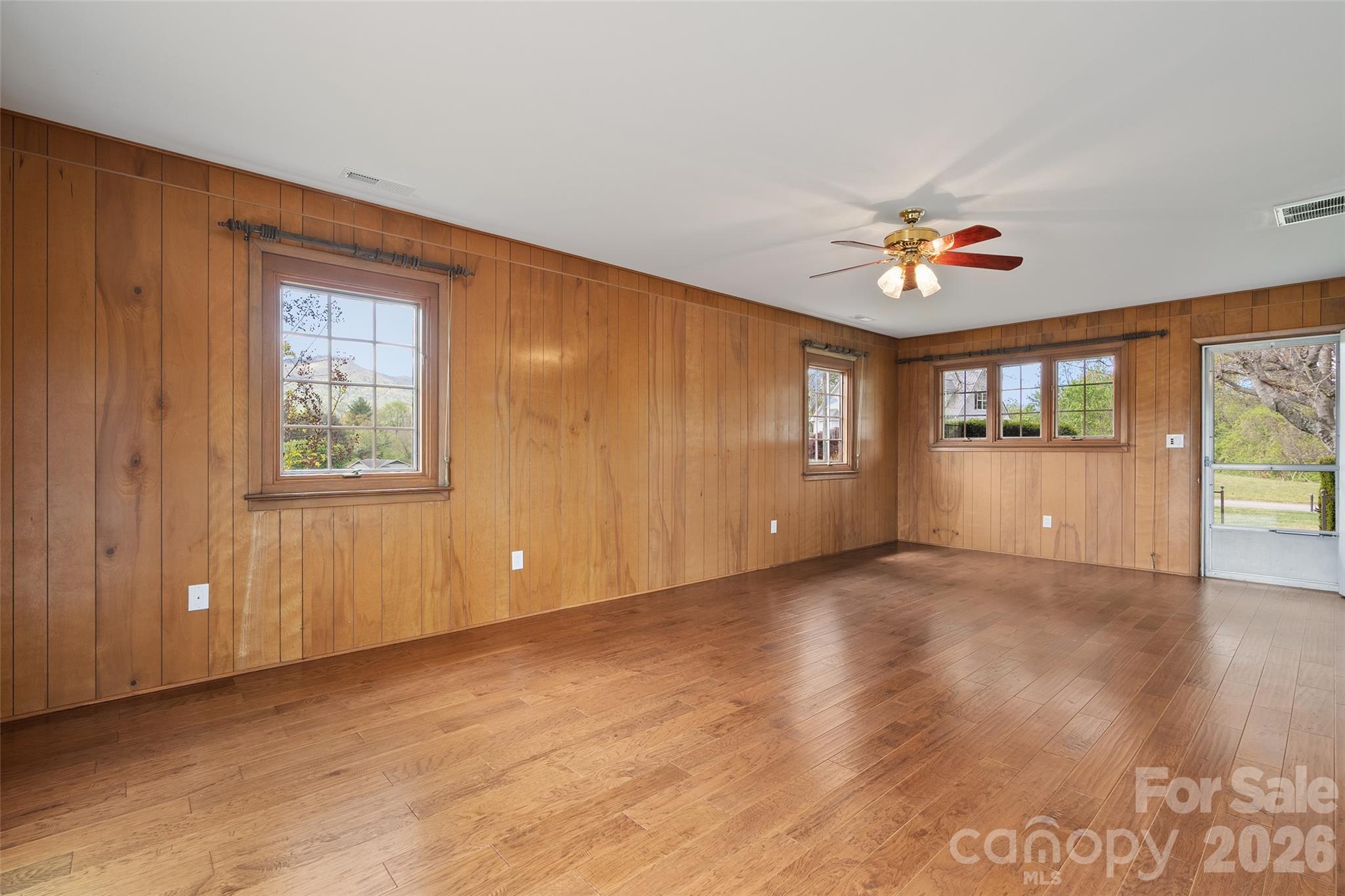441 Mulberry Street Clyde NC 28721