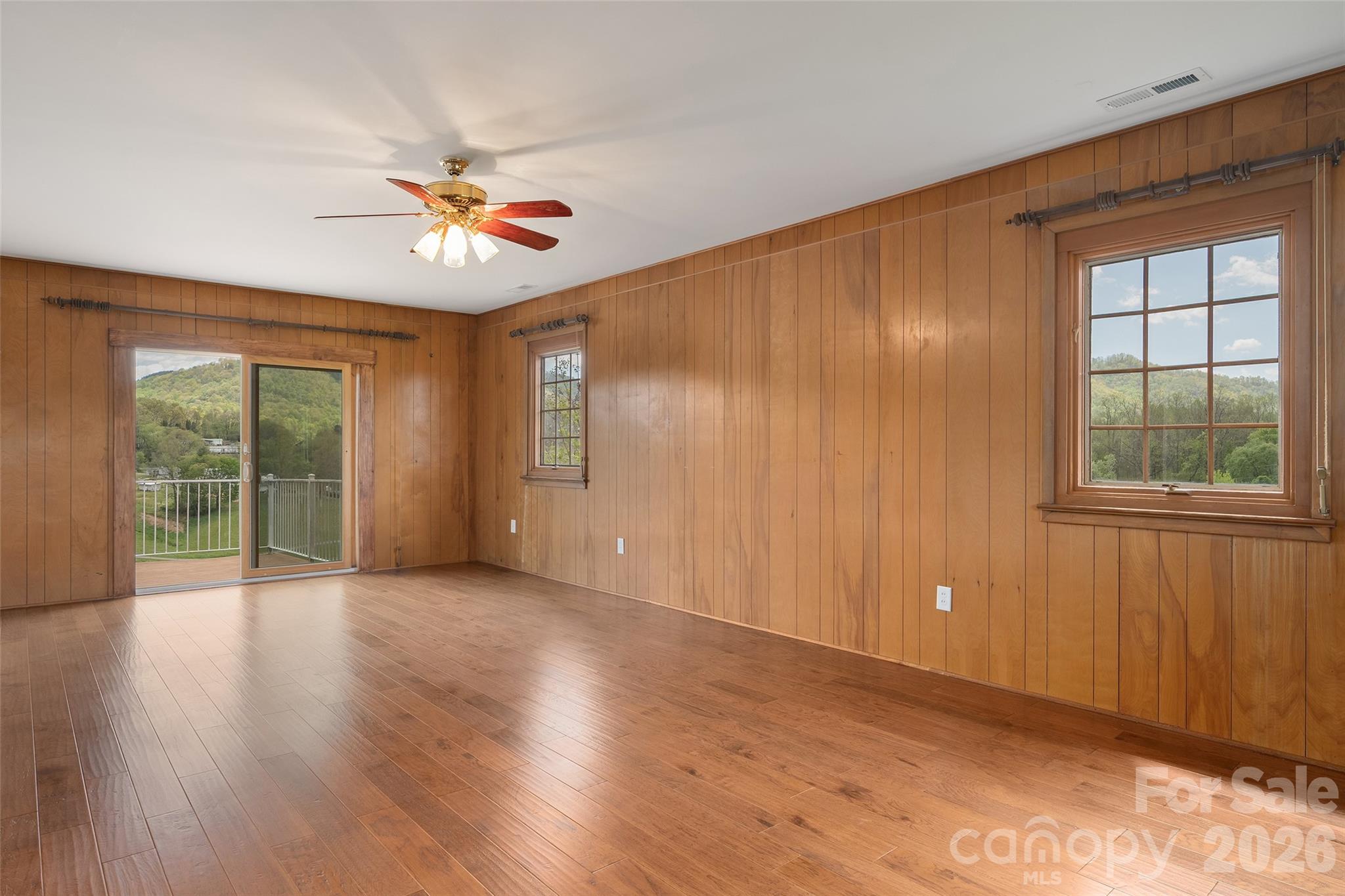 441 Mulberry Street Clyde NC 28721