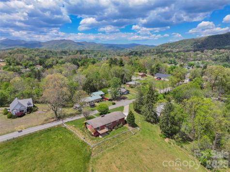 441 Mulberry Street Clyde NC 28721