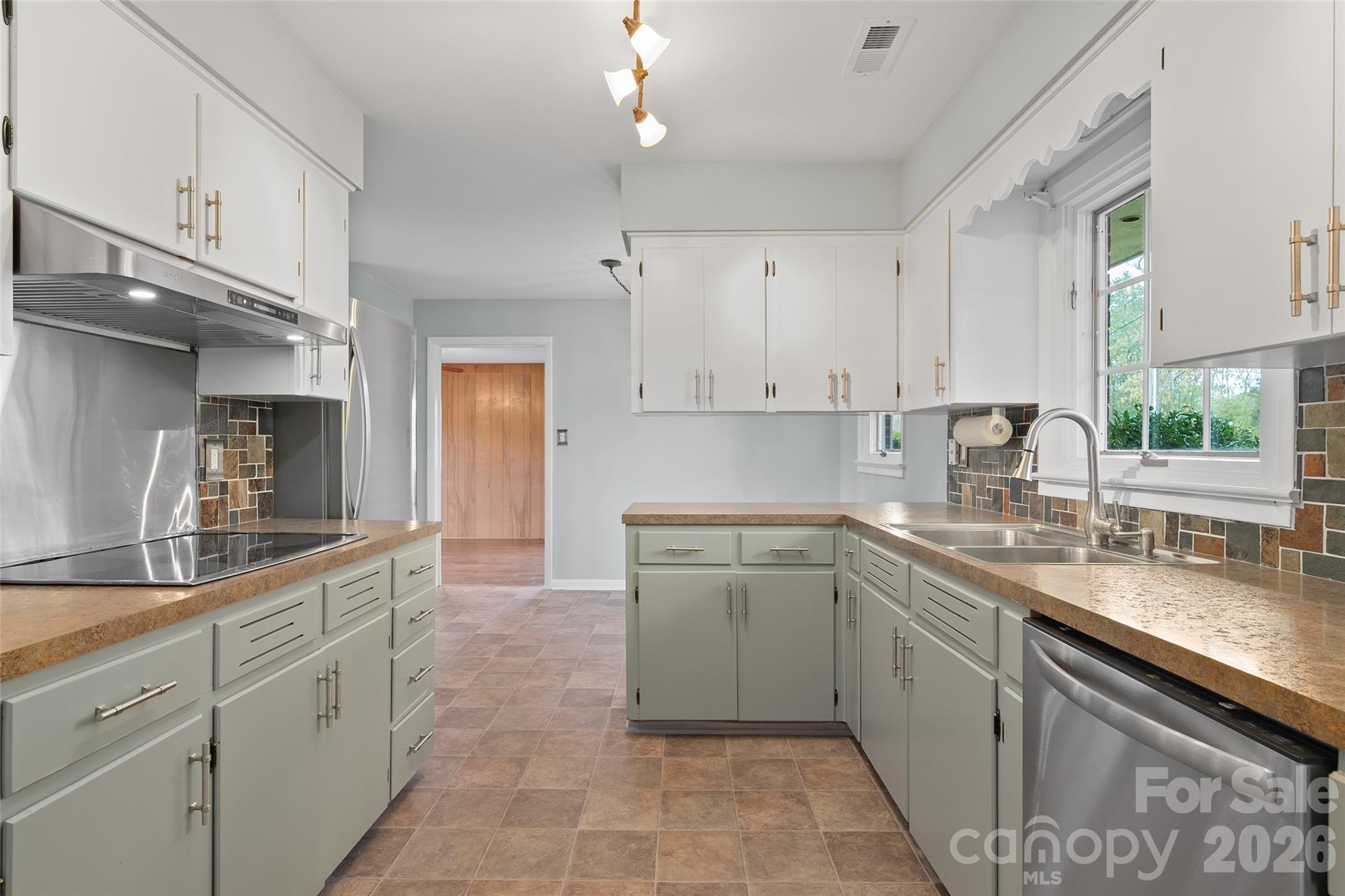 441 Mulberry Street Clyde NC 28721