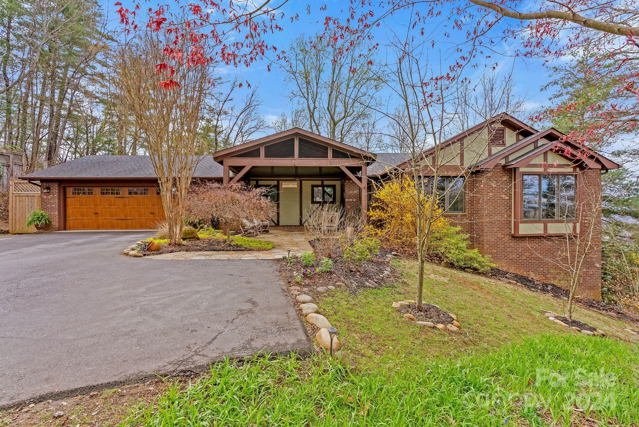 504 Kings Ridge Asheville NC 28804