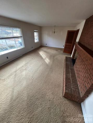 626 Willowbrook Lane Winston Salem NC 27104